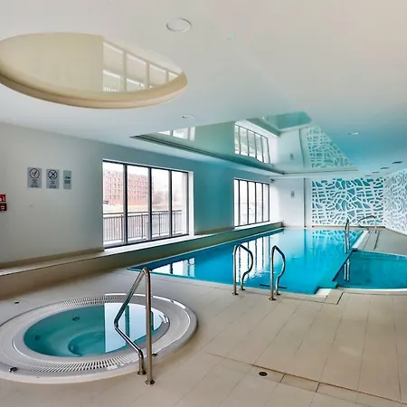 Apartament Z Basenem I Widokiem Na Motlawe Gdansk Exterior photo